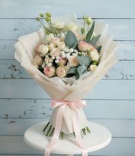 Букет цветов из:  Розы и Лизиантусы #REPLACE_PRED# Старогладовской