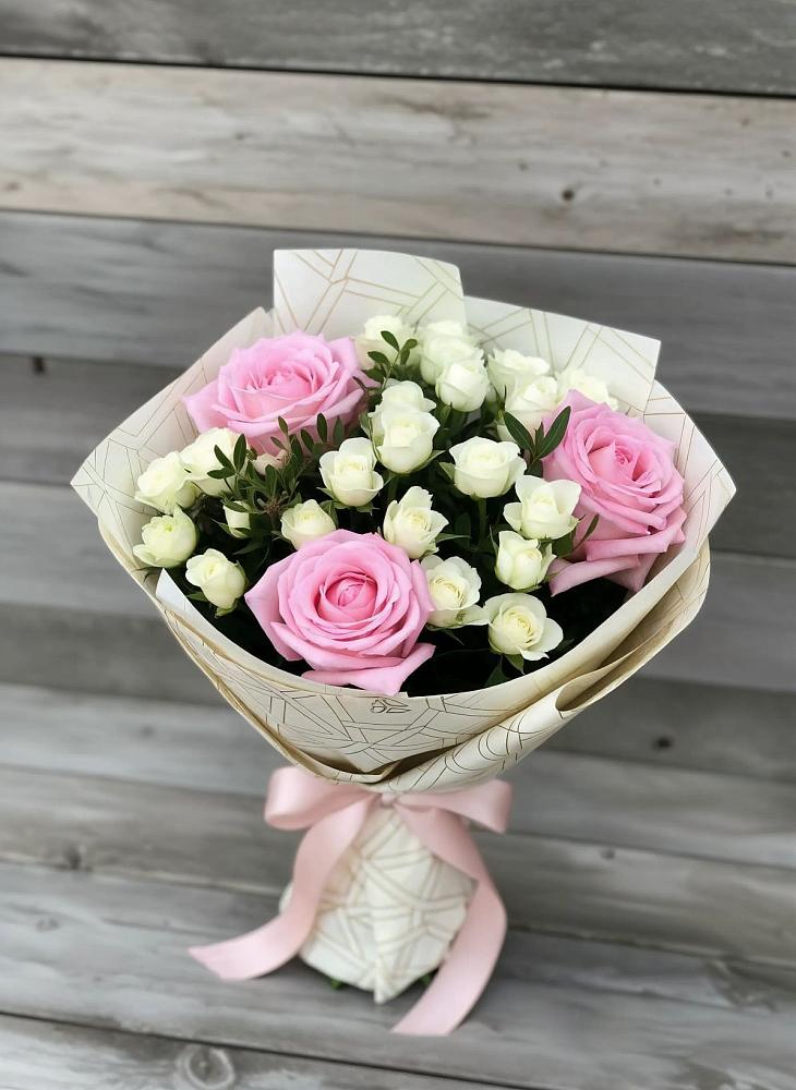 Букет цветов из: Розы в Старогладовской
