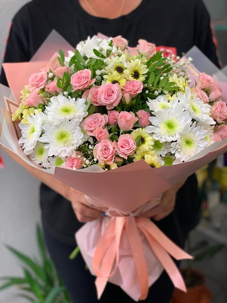 Букет цветов из: Розы и Хризантемы в Старогладовской