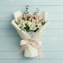 Букет цветов из:  Альстромерии в Старогладовской