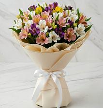 Букет цветов из:  Альстромерии в Старогладовской