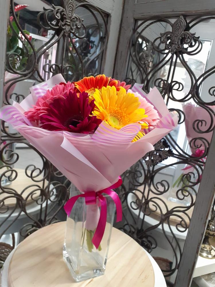 Букет цветов из: Герберы в Старогладовской