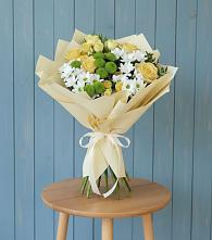 Букет цветов из:  Хризантемы и Розы в Старогладовской