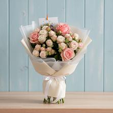 Букет цветов из:  Розы в Старогладовской